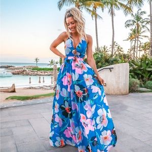 Express blue floral maxi dress size Medium cut out design